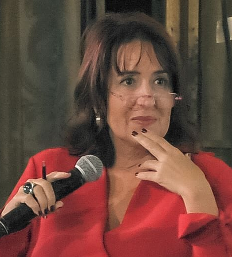  Dame Isabel Jiménez