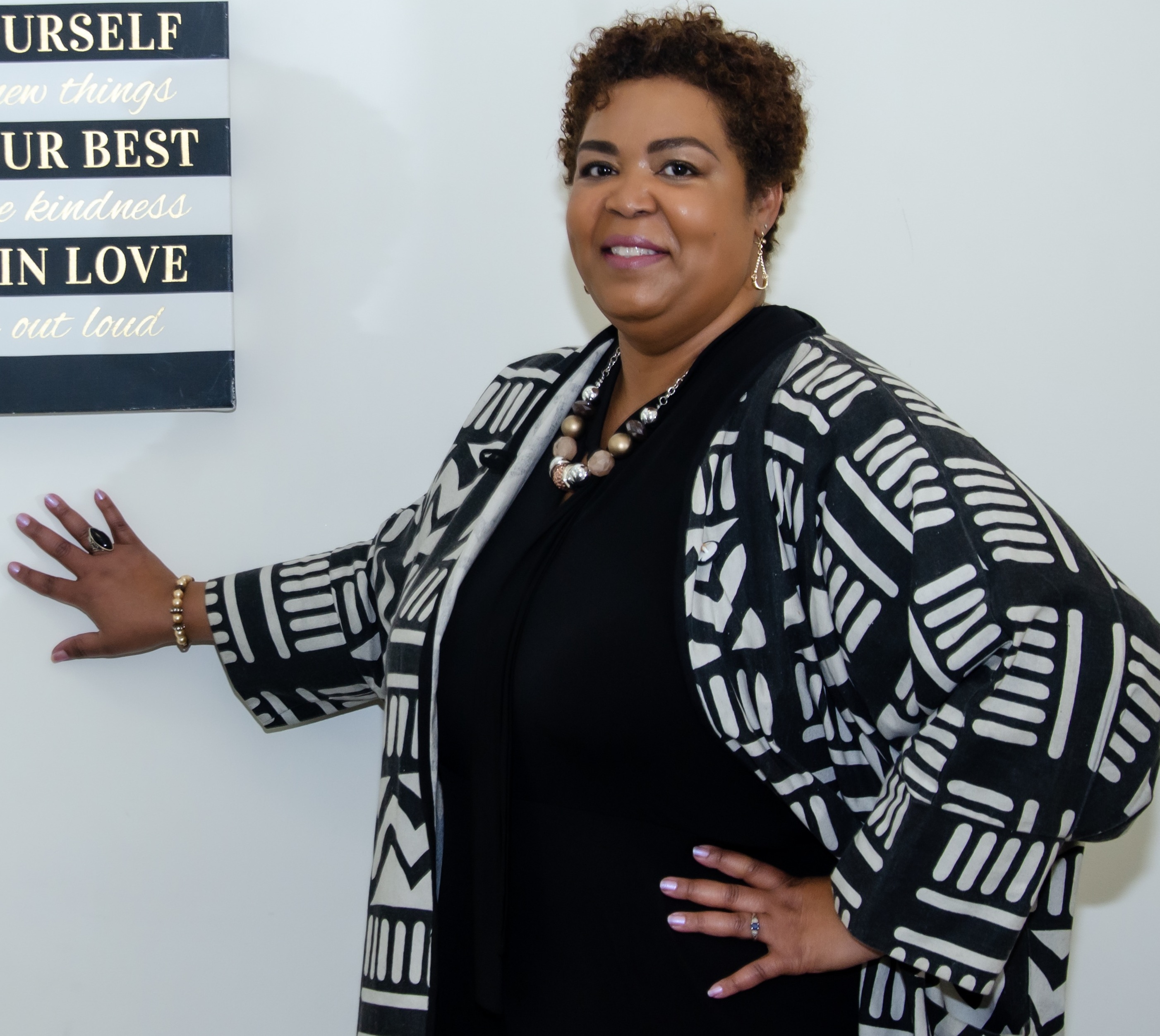 Dr. Claudia B.-Walter